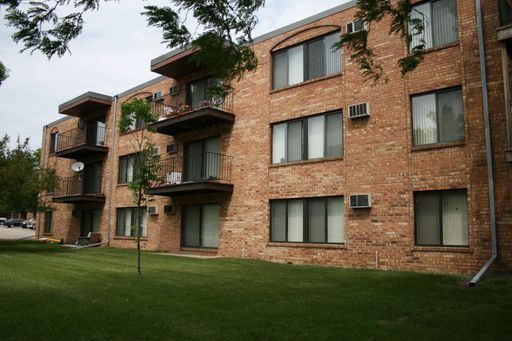 Mayfield Place Apartments!