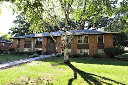 6630 Queen Ave Apartments!