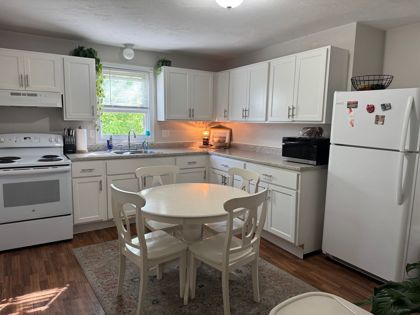 Pawtucket Apartment: 113 Cole St