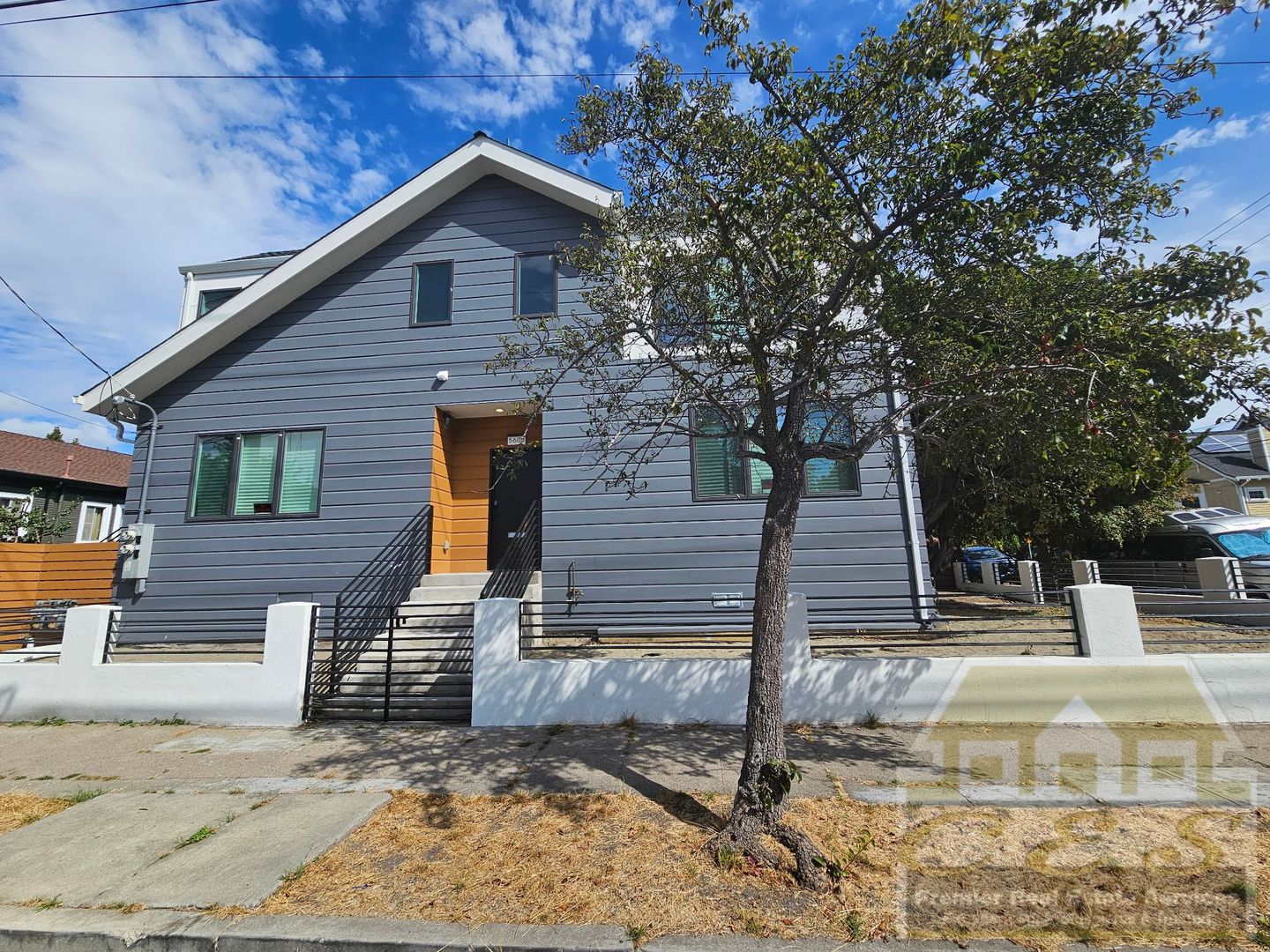 Oakland House: 5600 Genoa Street  - 5600 Genoa Street