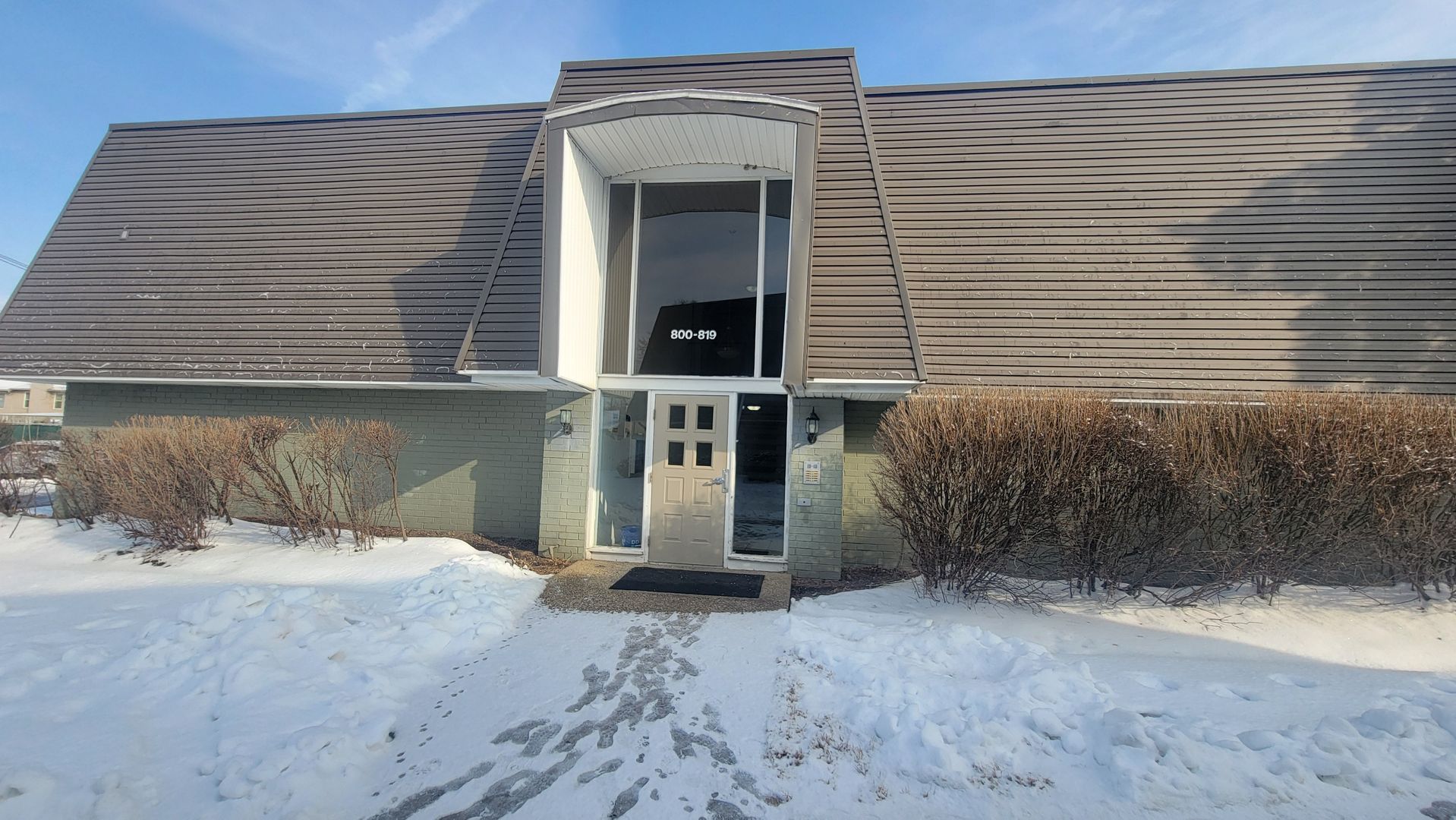 Louisville House: 805 La Fontenay Ct