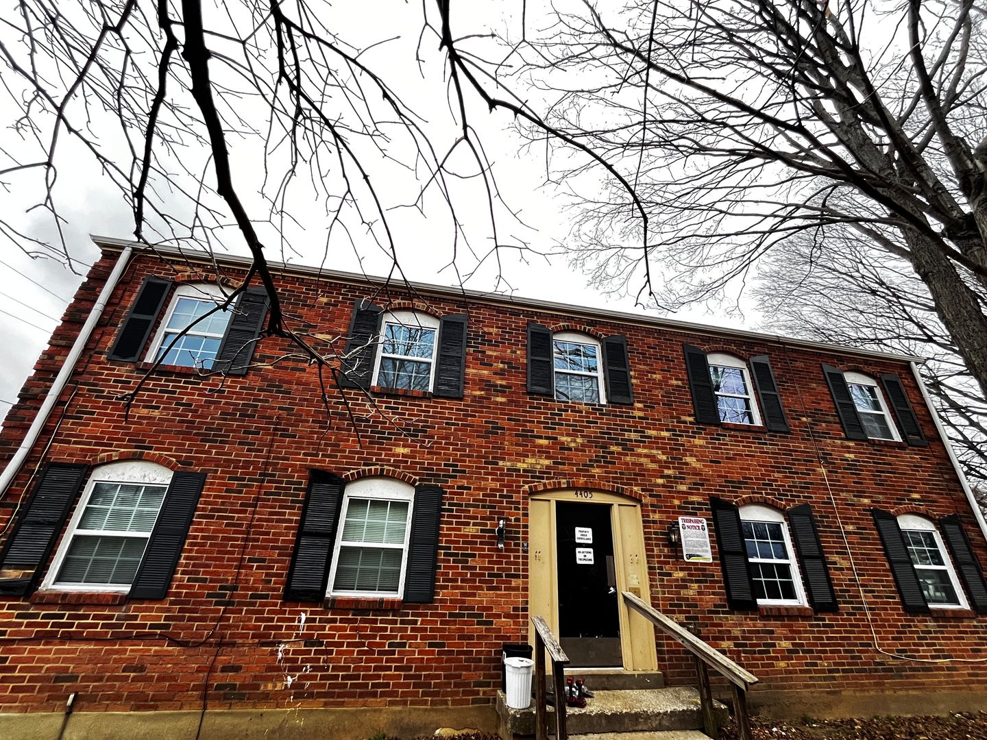 Louisville Apartment: 4405 Landside Drive