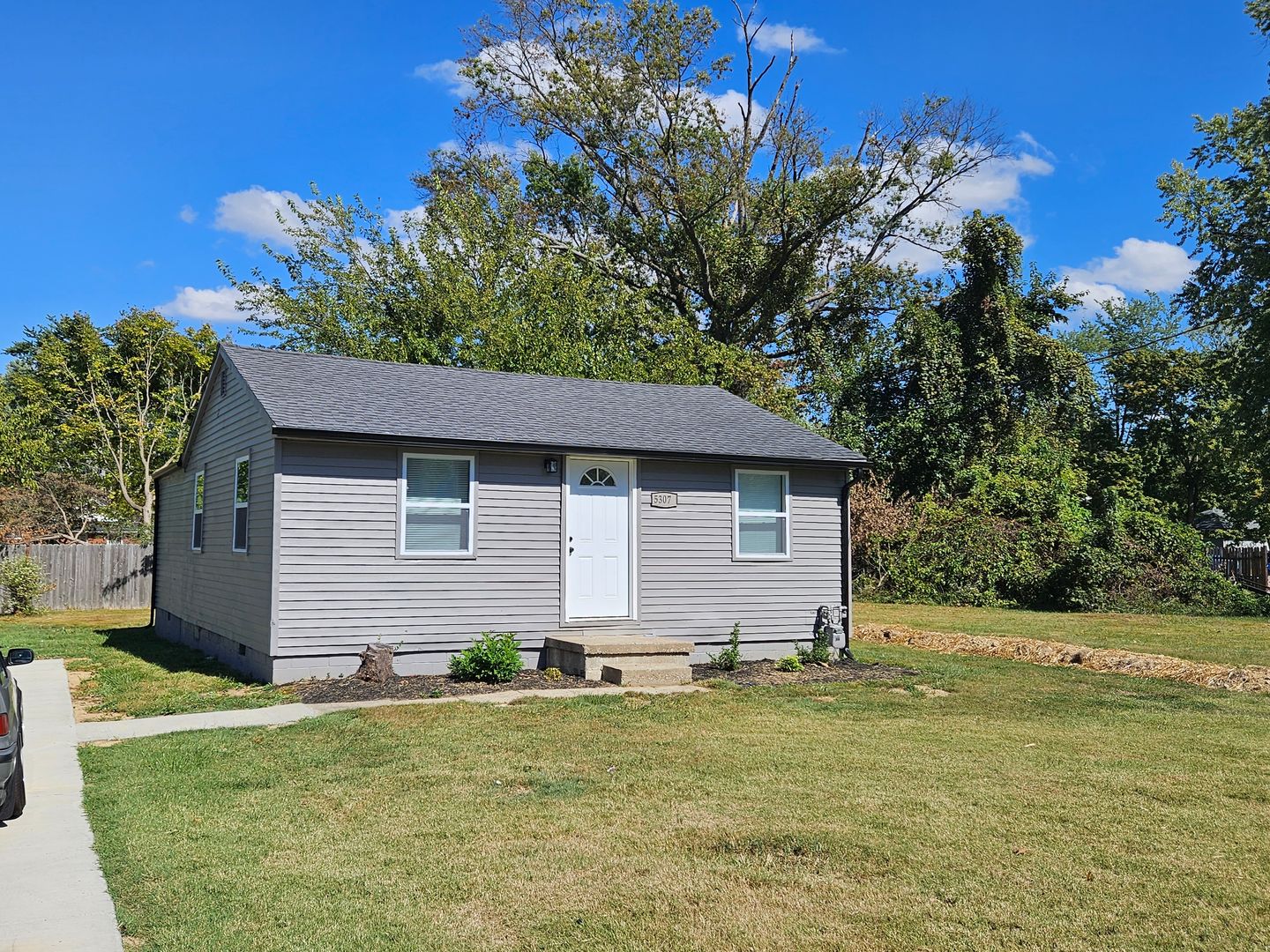 Louisville House: 5307 Clover Ave