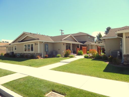 Beautiful downtown Bishop two bedroom and two bath, built 2017! – photo 1