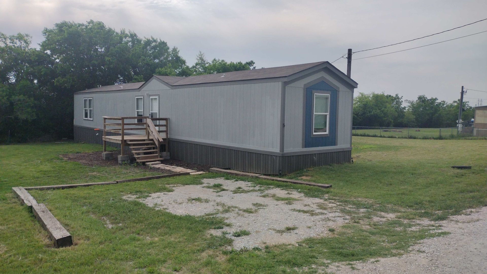 Azle House: 220 Baughman Hill Road #5