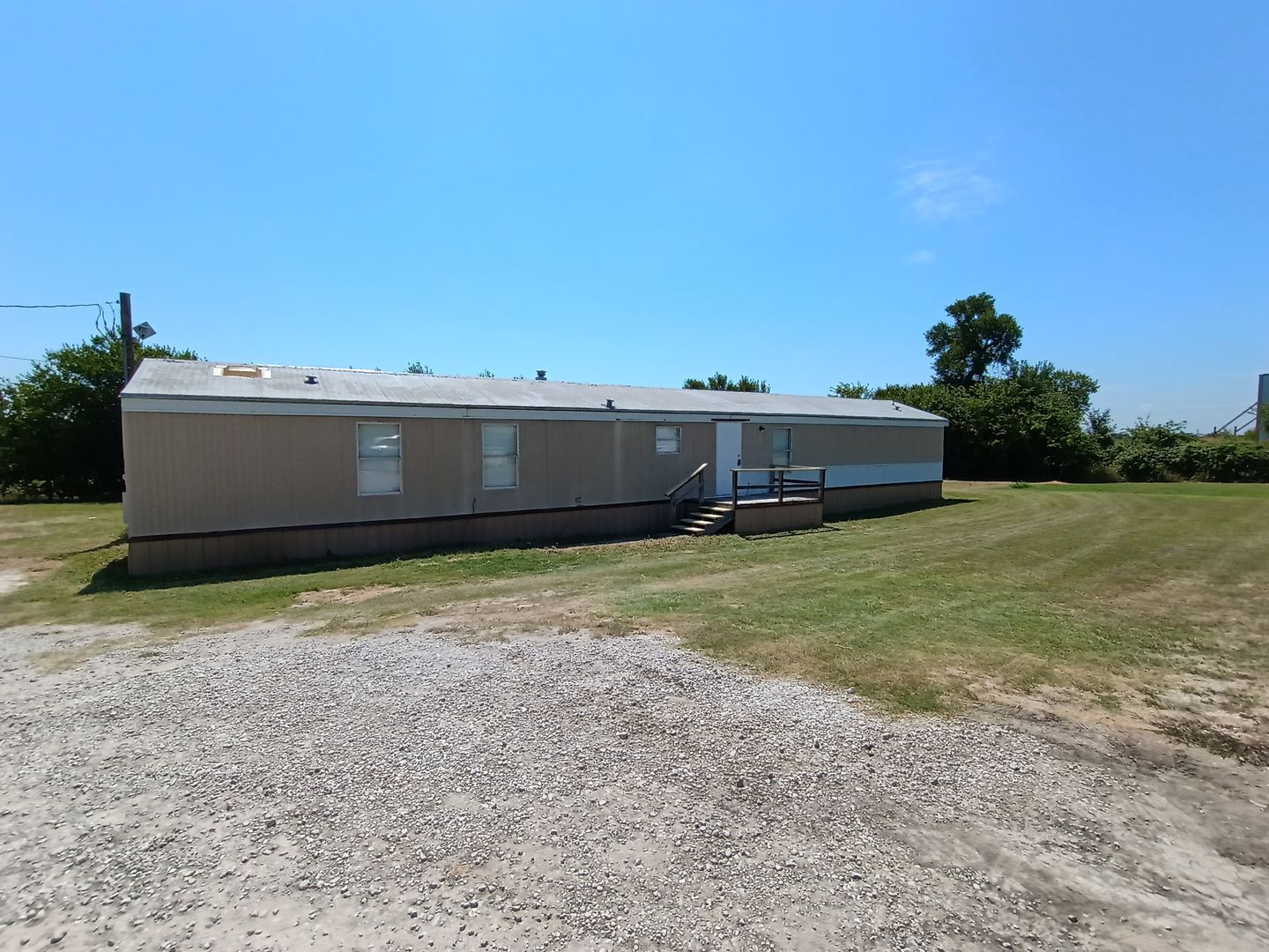 Azle House: 220 Baughman Hill Road #10