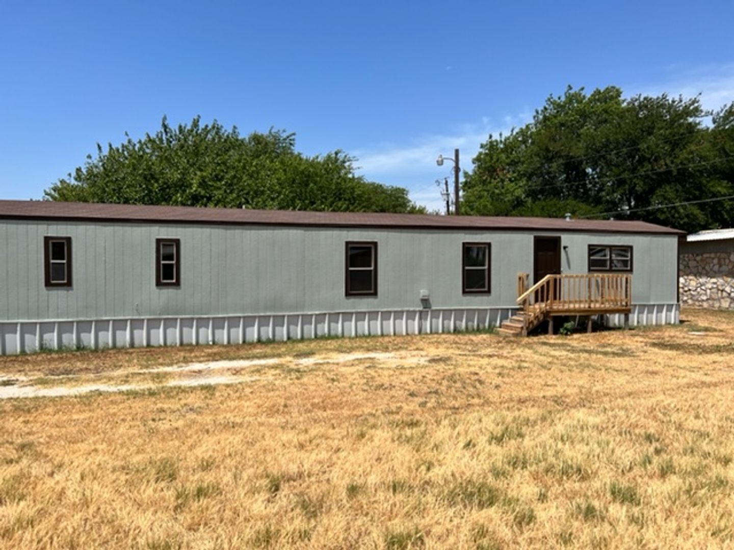 Granbury House: 816 Flamingo Road