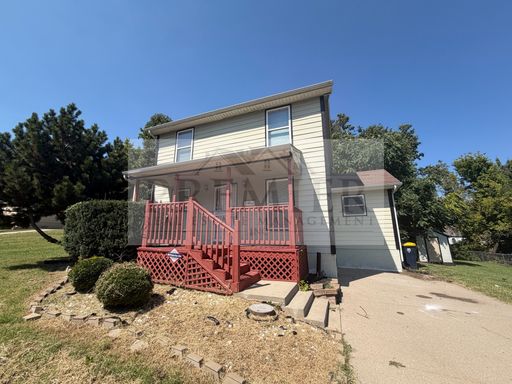 1610 E 37th street KCMO - 4 bed / 1.5 Single family home/ 2 story - Rent 1695 / Deposit 1695 – photo 1