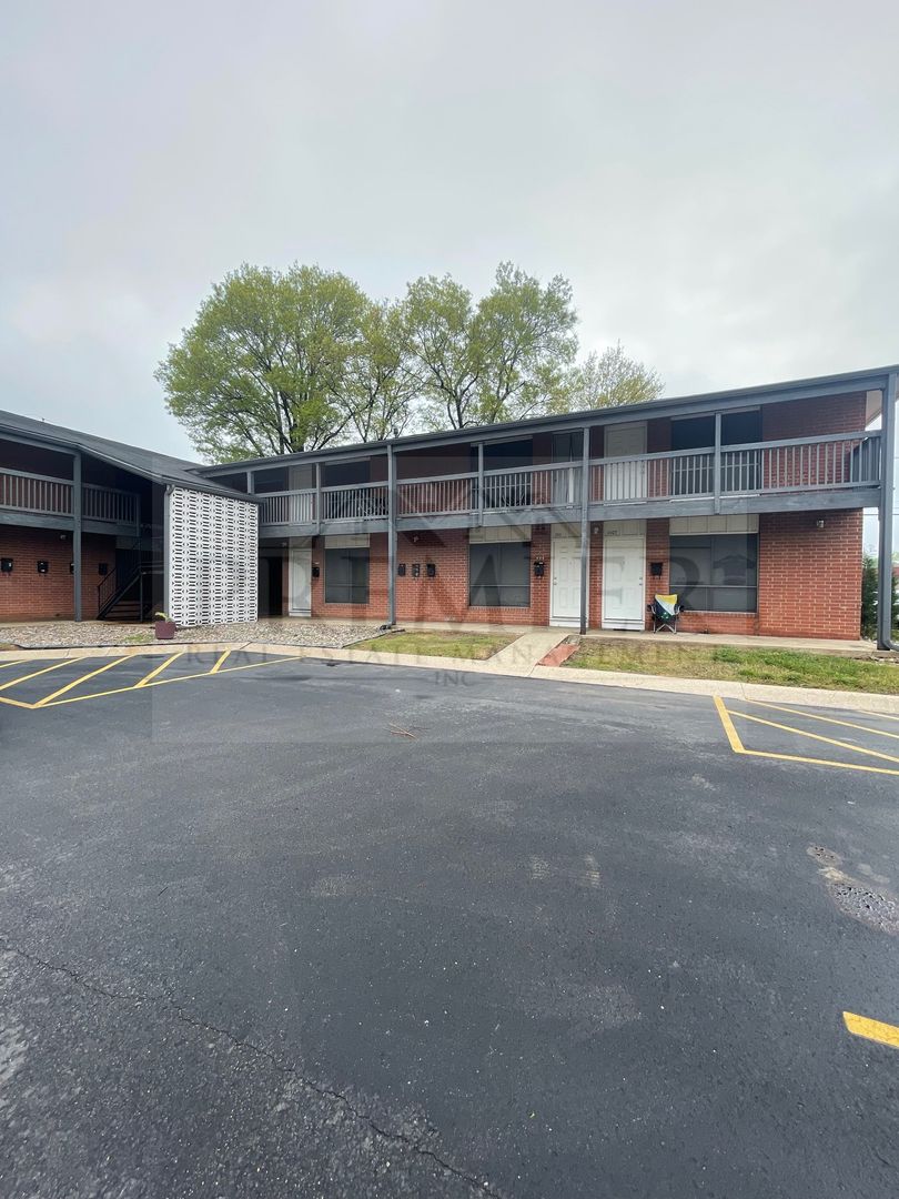 Shawnee Apartment: 6023 Barton Dr