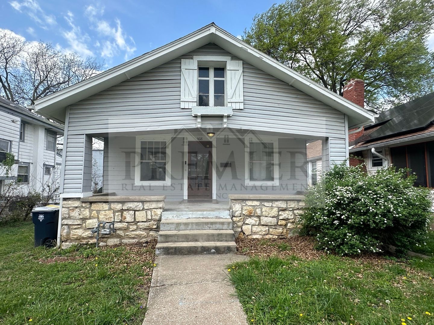 Kansas City House: 5618 Forest Ave