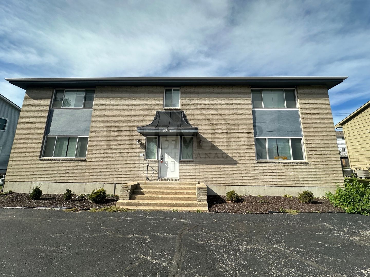 Overland Park Apartment: 9314 Reeder #1