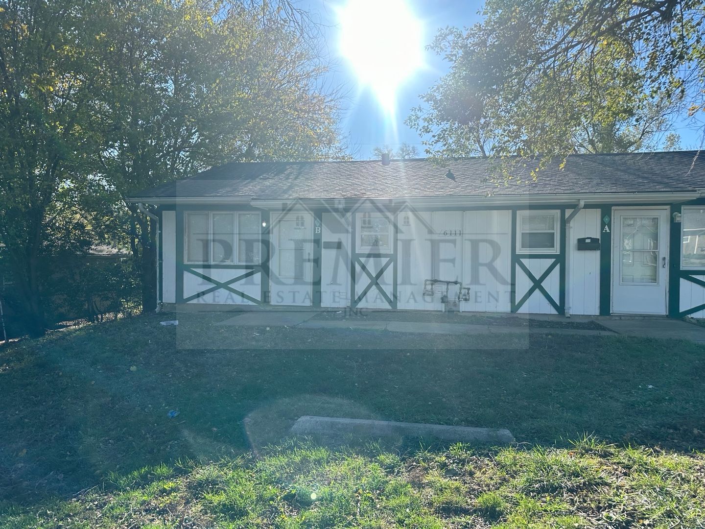 Grandview Apartment: 6111 E 153rd Street  -#B