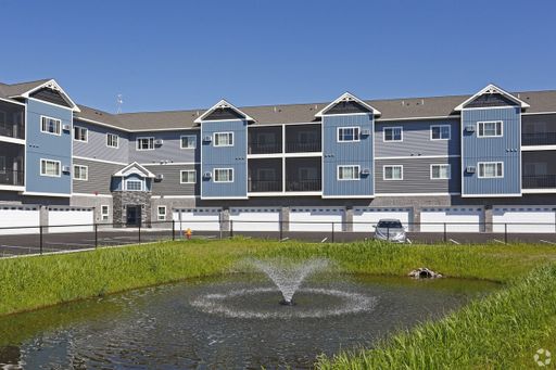 Creekside Village -Studio Apartment in Sauk Rapids