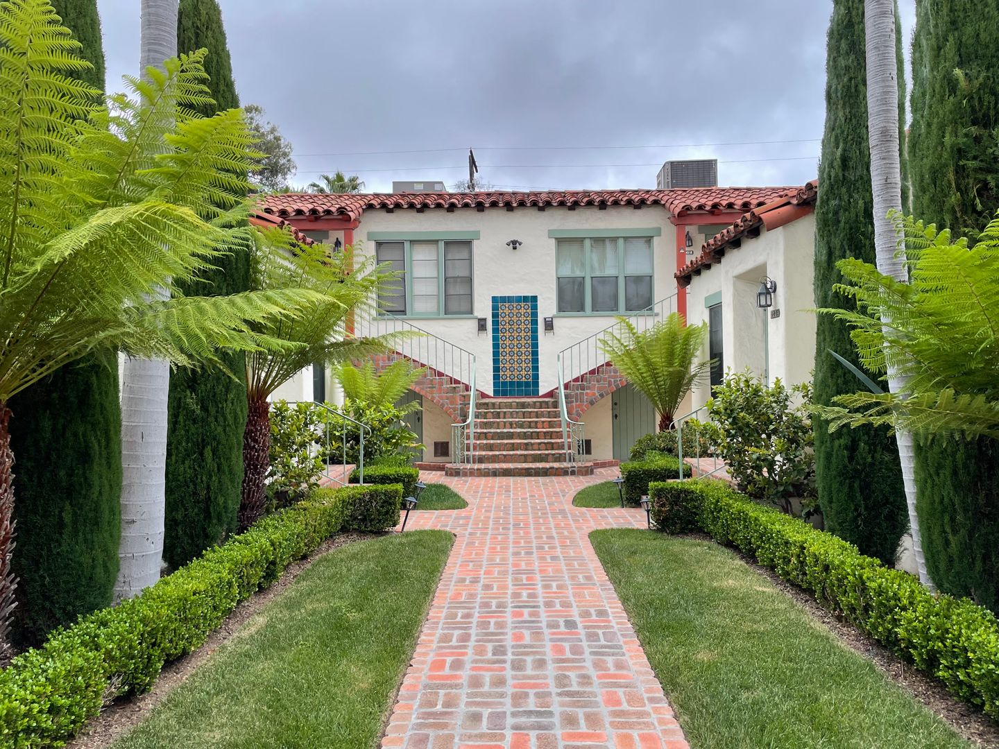 San Diego Apartment: 1035-47 Robinson Ave.