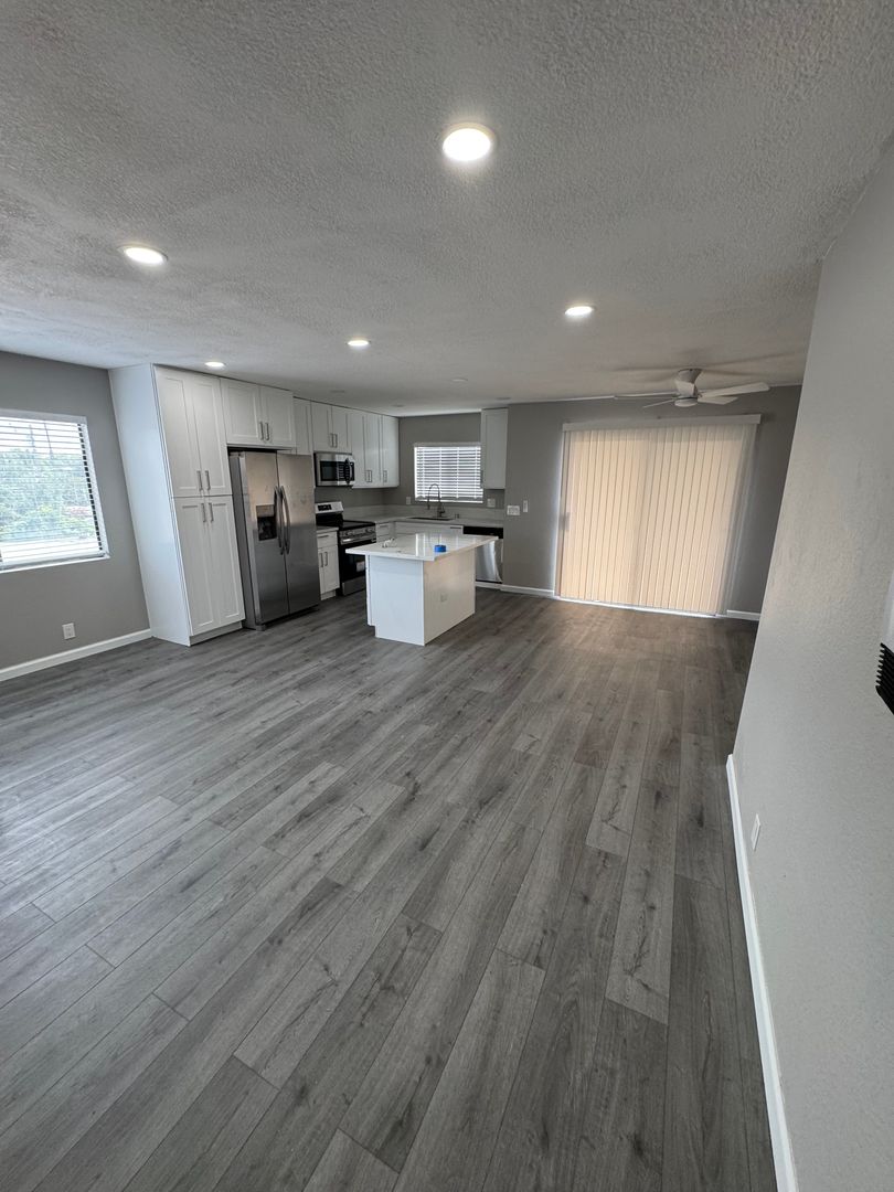 San Diego Apartment: 2636 Highland Ave