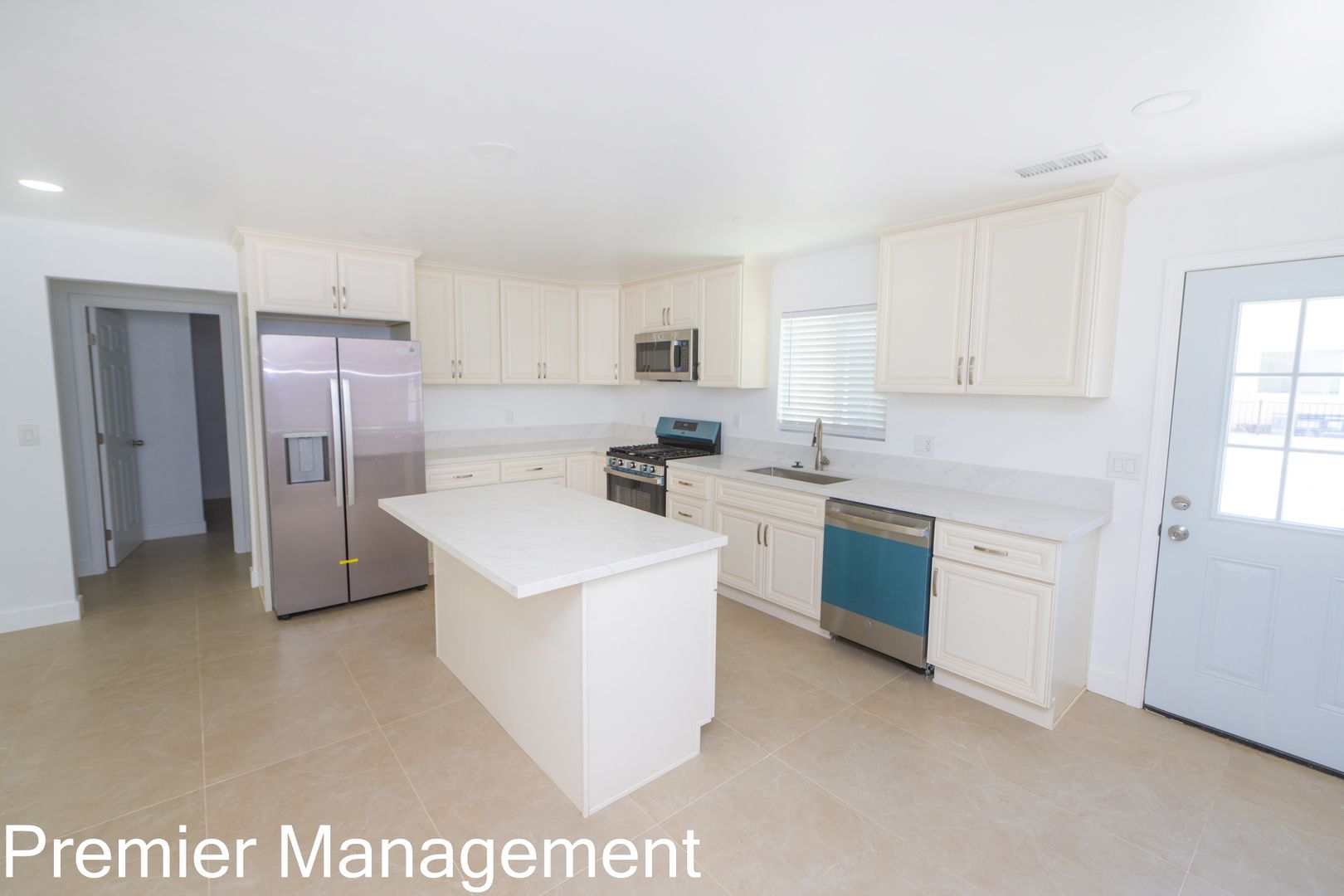 El Cajon Apartment: 605-609 Prescott Ave