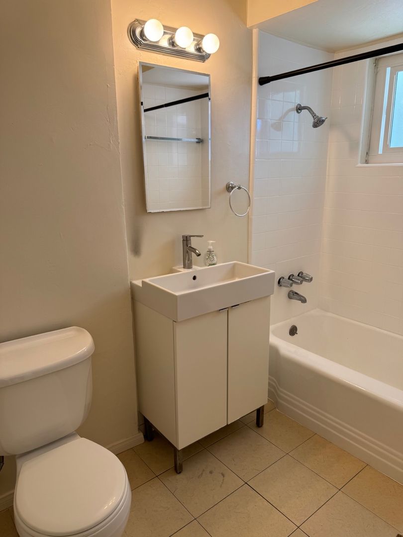 San Diego Apartment: 2920 1st Avenue