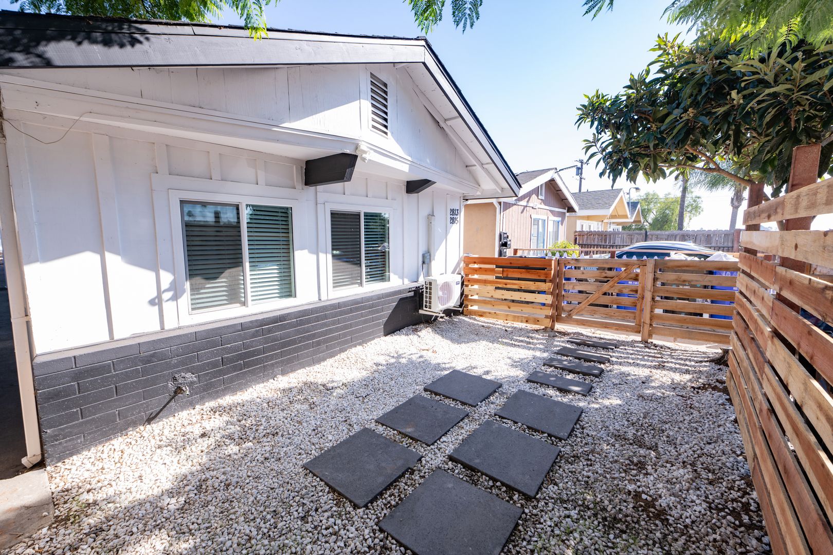 San Diego Apartment: 2813-15 46th Street