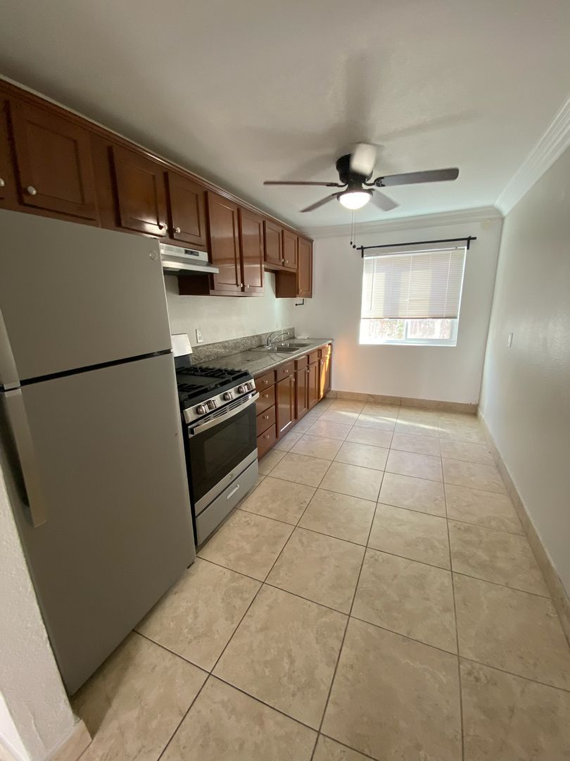 Spring Valley Apartment: 3532 - 3542 Bancroft Drive