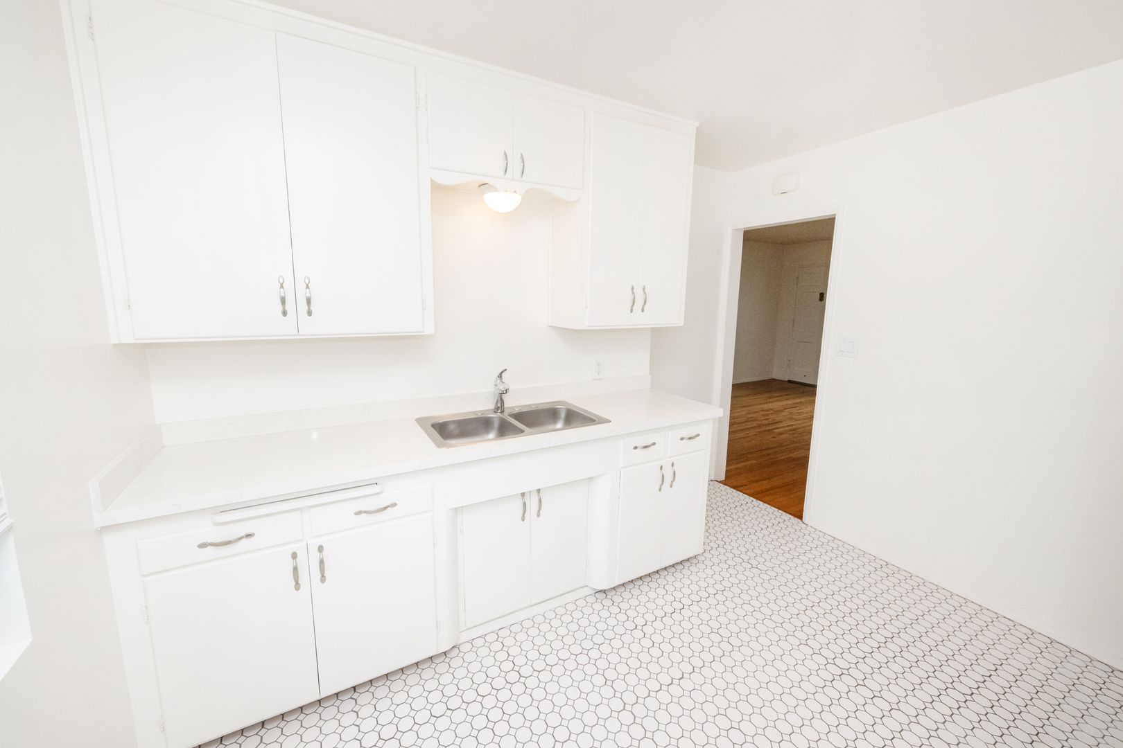 San Diego Apartment: 2920 1st Avenue