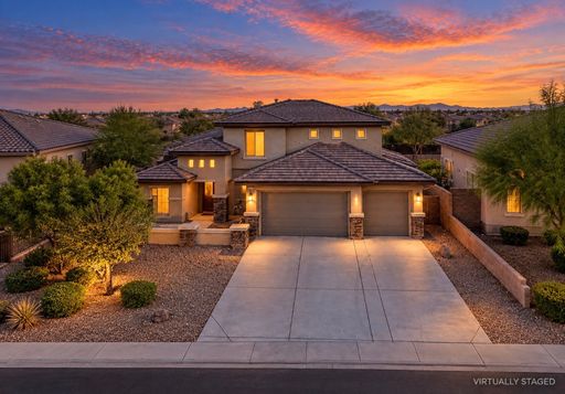 Beautiful 4 Bedroom Home in Guard Gated Club Aliante – photo 1