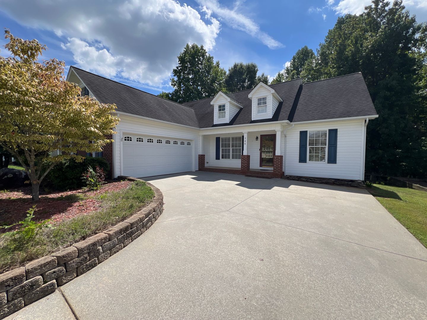 Mocksville House: 246 Winding Creek Rd