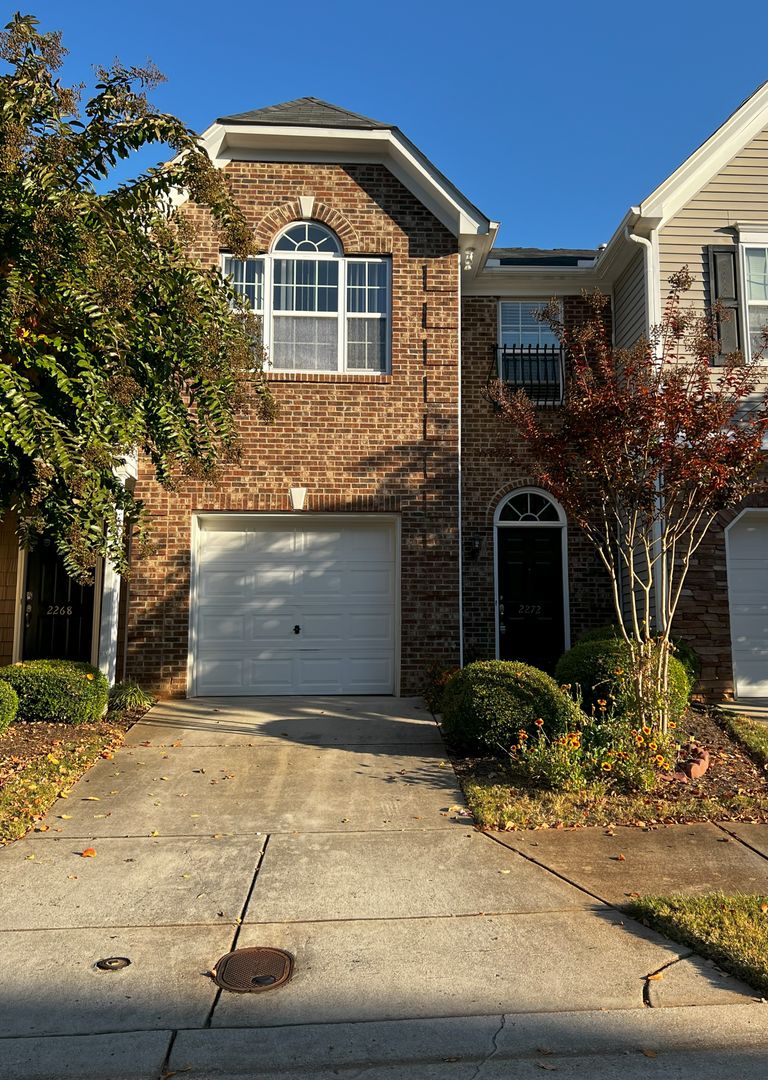 Winston Salem Townhome: 2272 Hartfield Circle