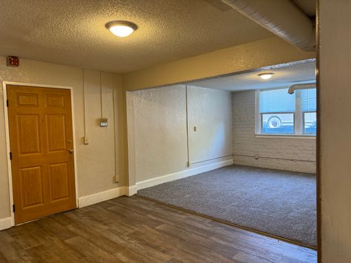 $500 Off First Month + Reduced Rent! – photo 1