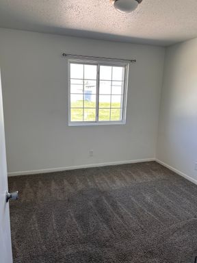 Ankeny Acres 1 bedroom – photo 1