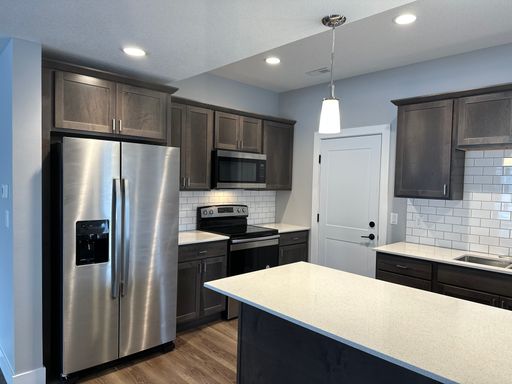 Luxury, Small Town Living in Creston now for RENT! Newly Constructed, 3 Bedroom, 2.5 Bath Townhomes! – photo 1