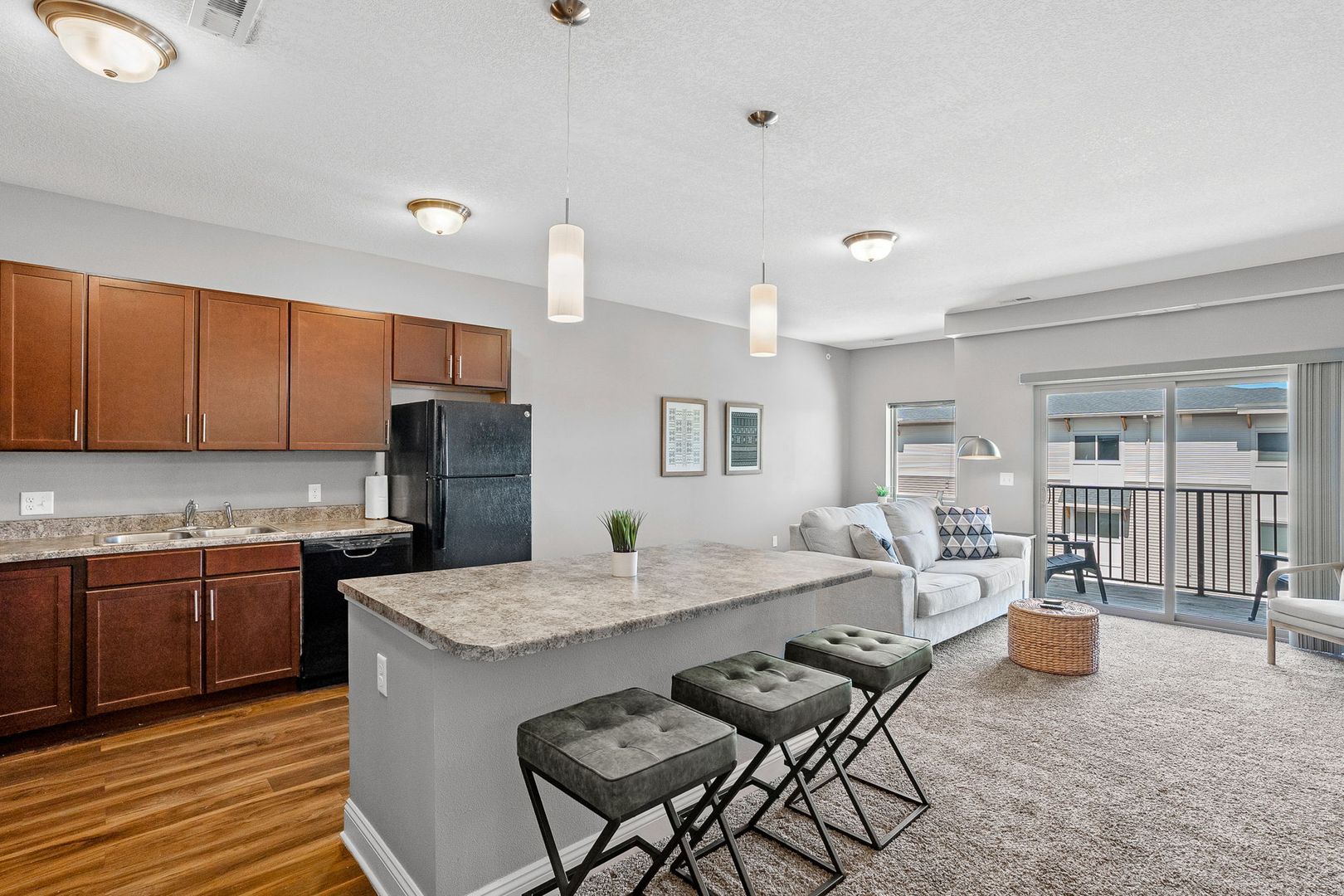 West Des Moines Apartment: 8350 Cascade Avenue