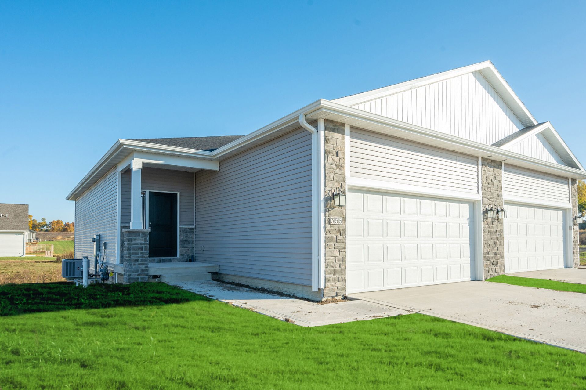 Polk City Townhome: 805 East Trace Way