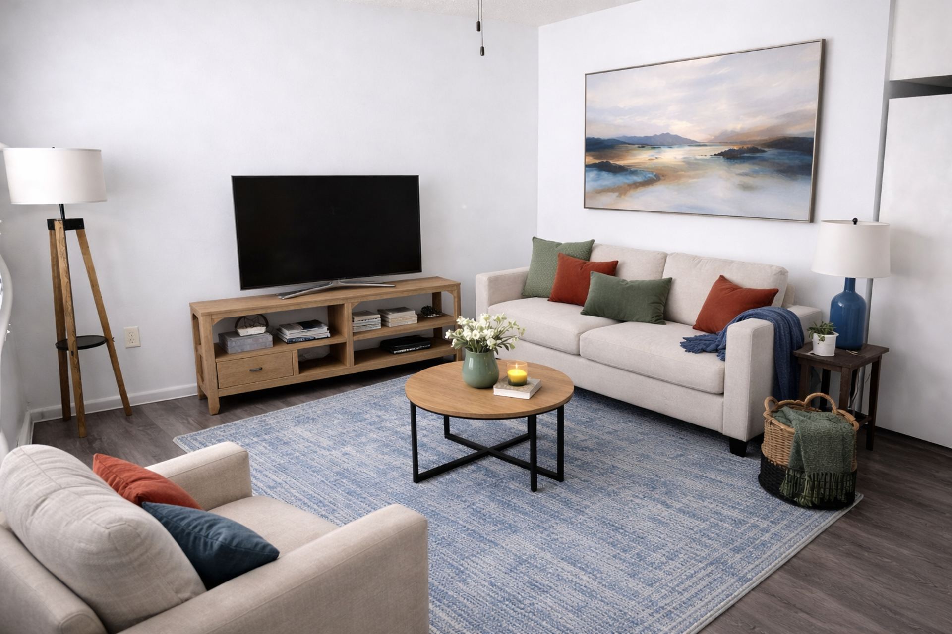 Des Moines Apartment: 1204 Hartford Ave