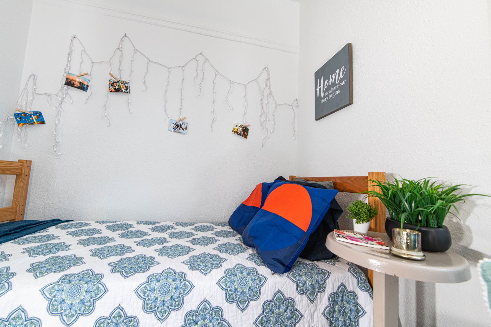 Tacoma Apartment: 2405 1/2 Pacific Ave