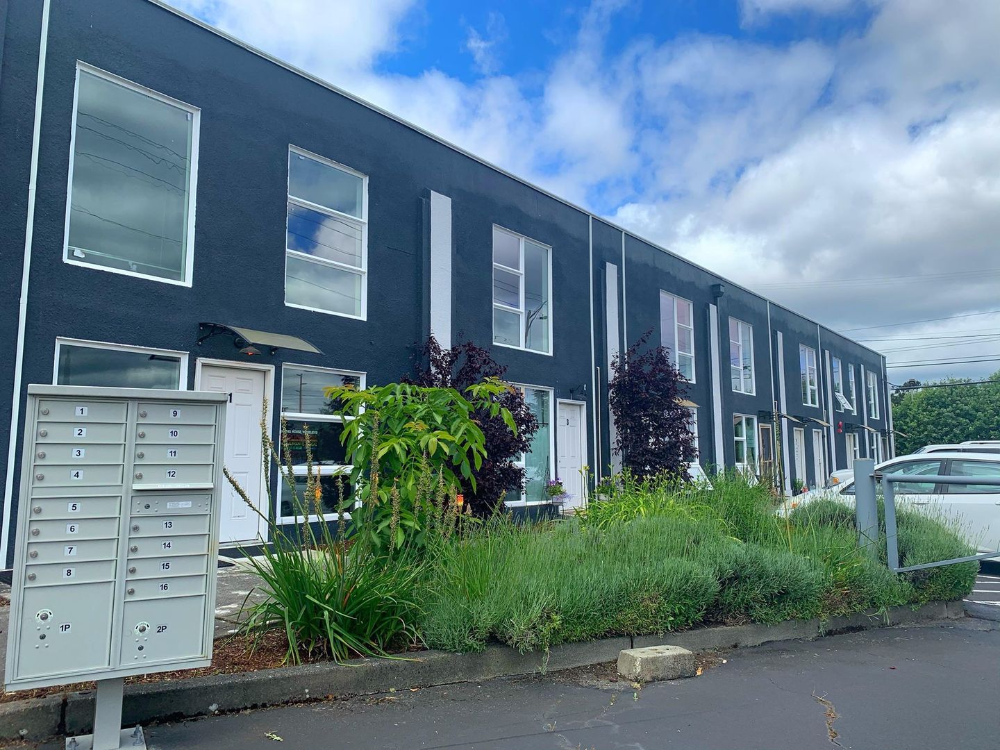 Tacoma Apartment: 3524 McKinley Ave