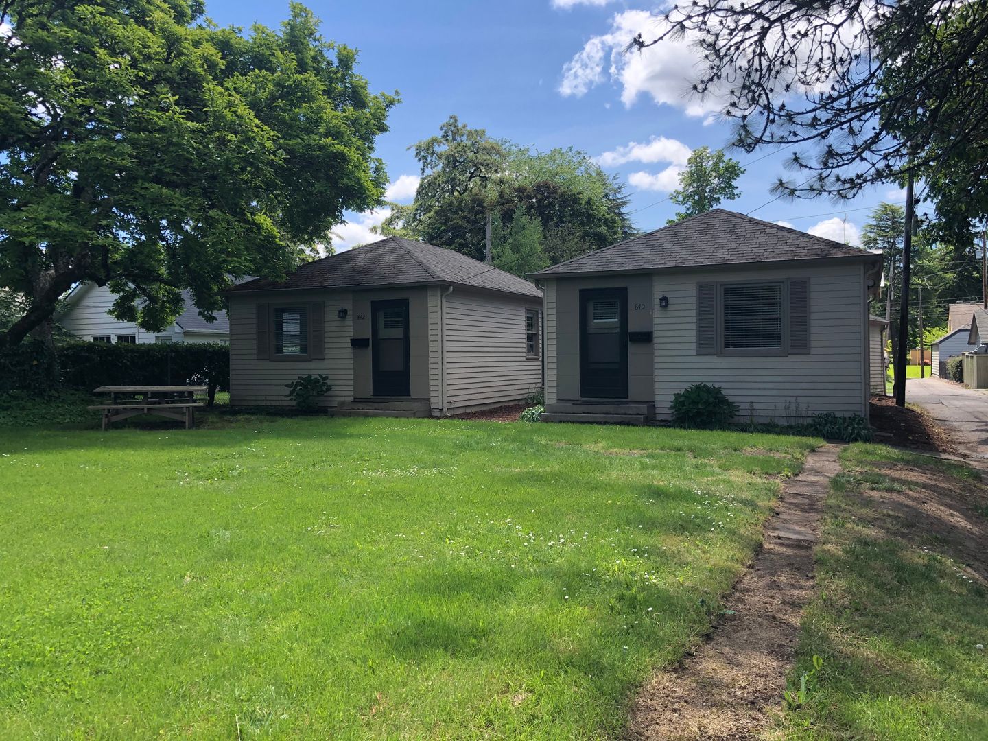 Salem Apartment: 840 E Street NE