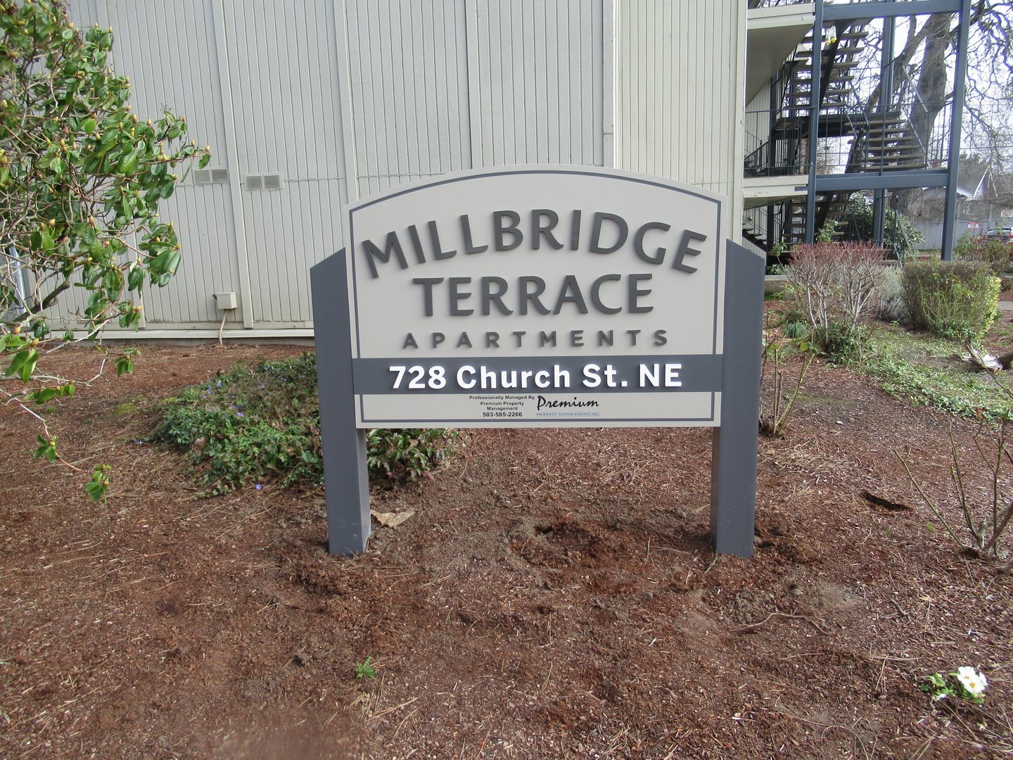 Salem Apartment: 728 Church Street NE #21