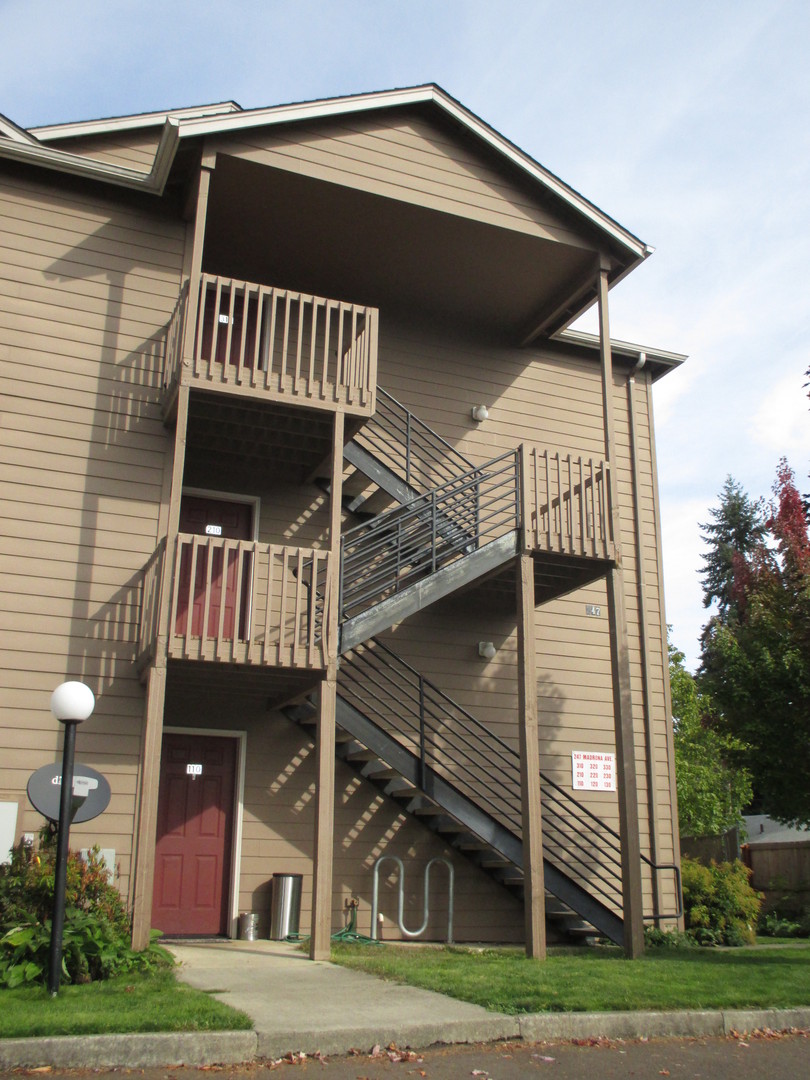 Salem Apartment: 247 Madrona Ave SE - 120