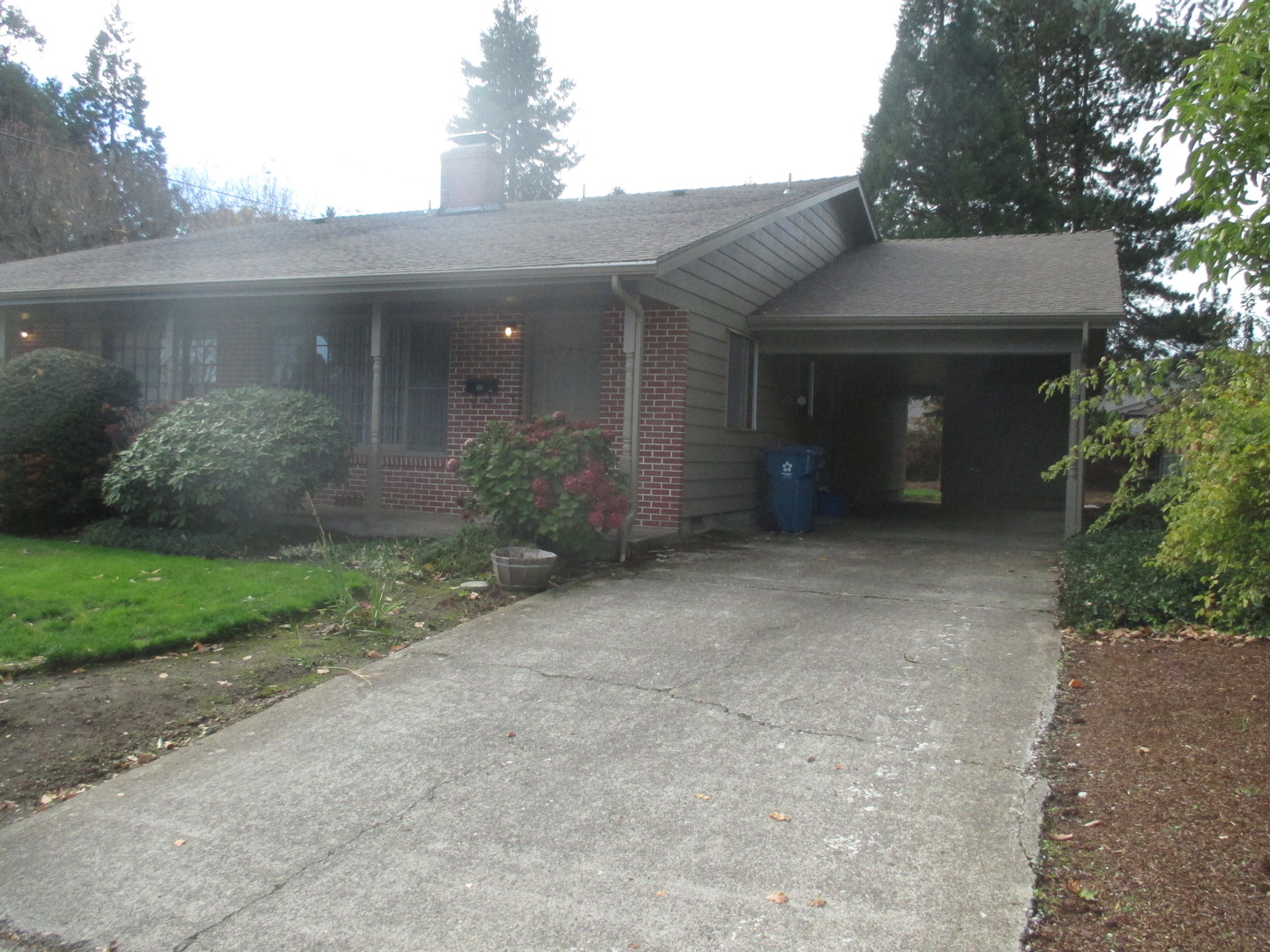 Salem Apartment: 2785 High St SE