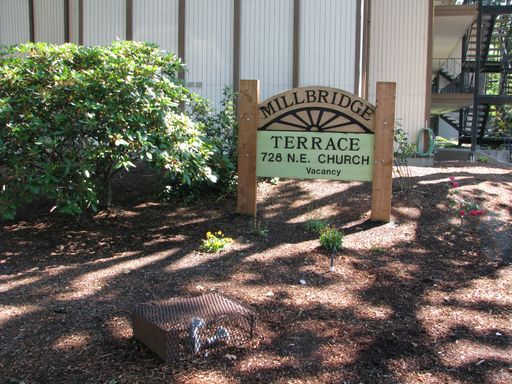 One Bedroom Apartment on Mill Creek – photo 1