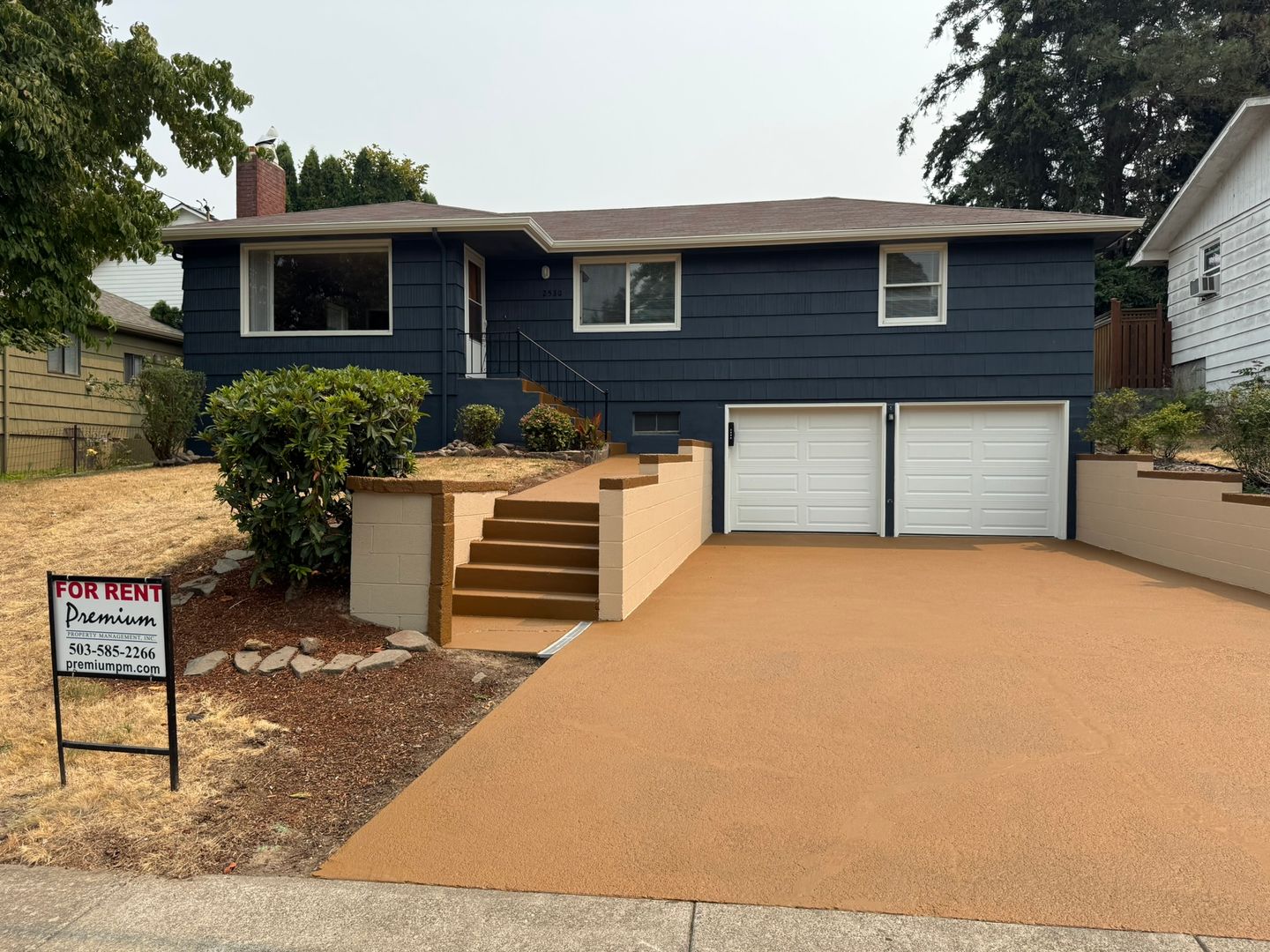 Salem House: 2530 Summer St SE