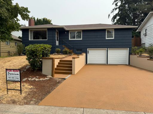 Beautiful Four Bedroom Home in South Salem with Large Backyard and New Paver Patio! – photo 1