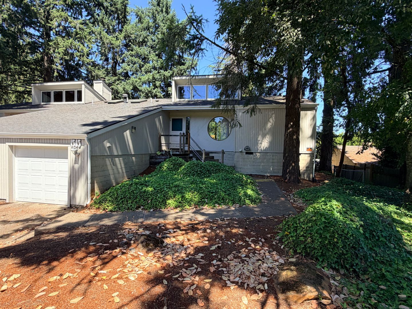 Salem Apartment: 1545 Distinctive Ct S