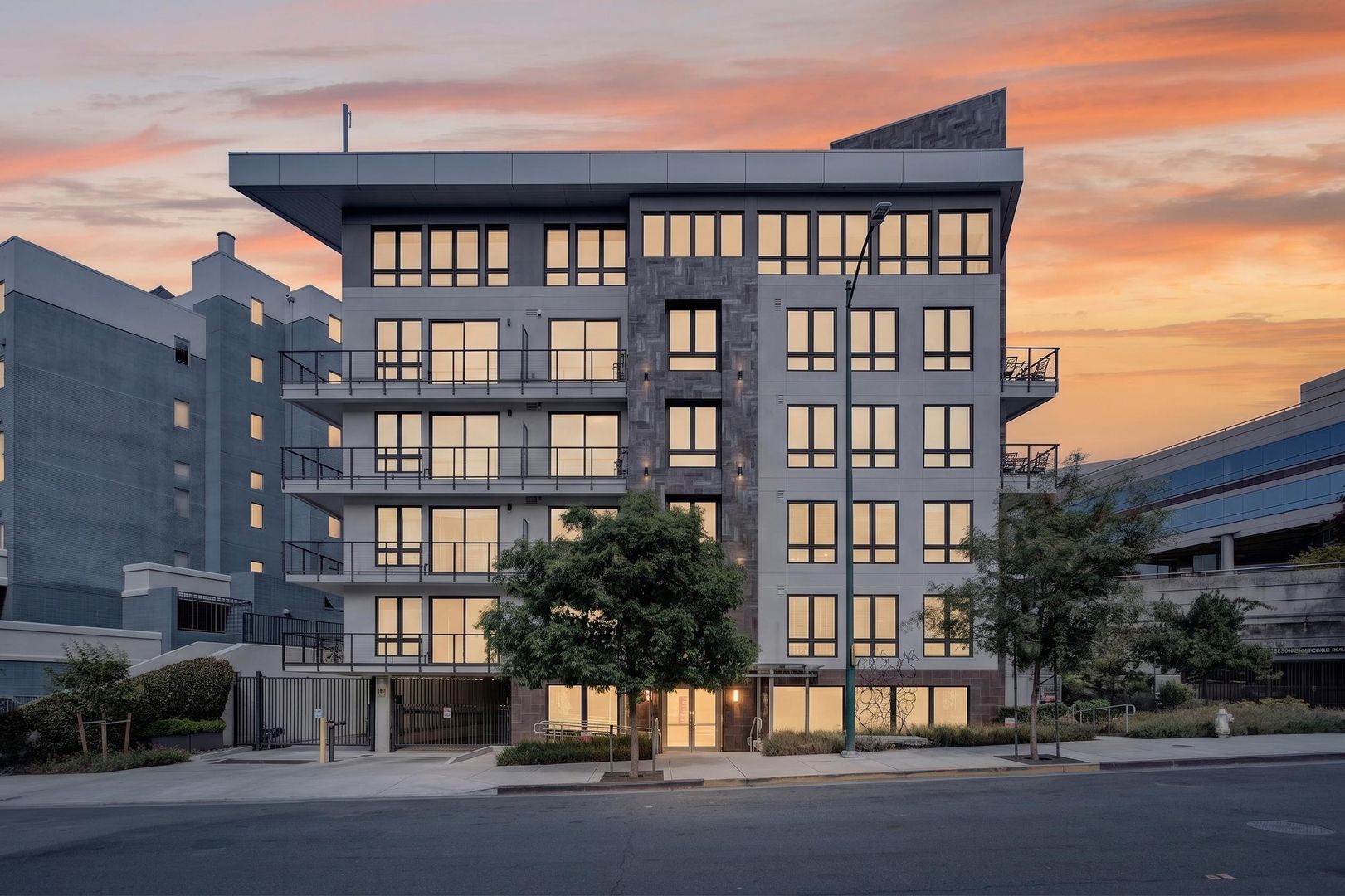 Walnut Creek Condo: 1605 Riviera Avenue #404