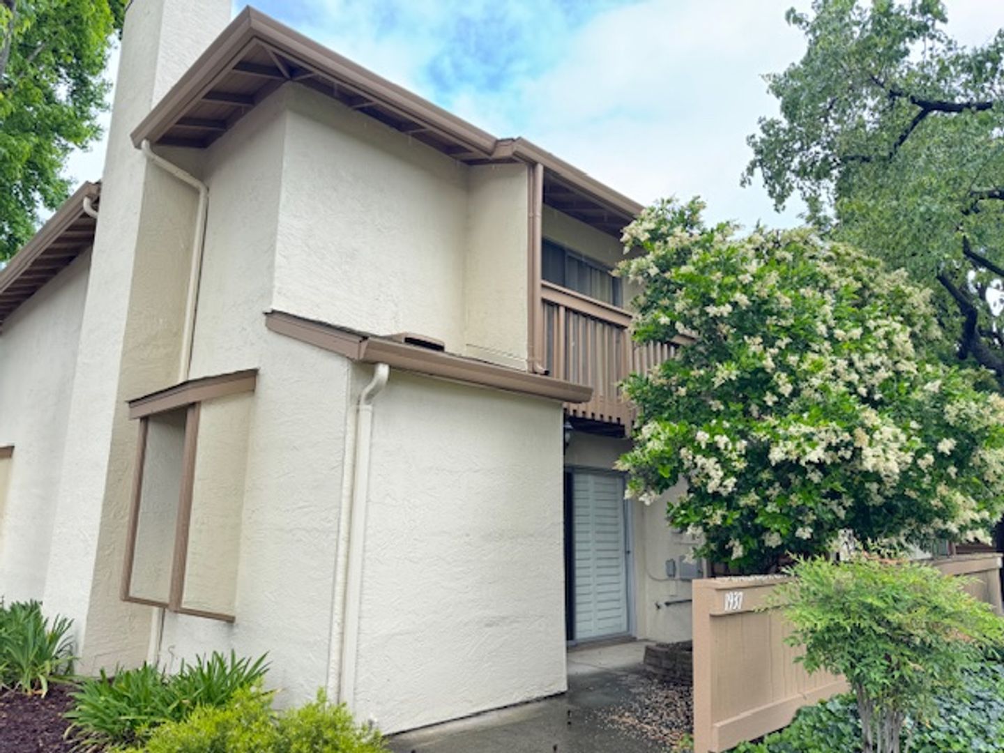Walnut Creek Townhome: 1937 Olmo Way