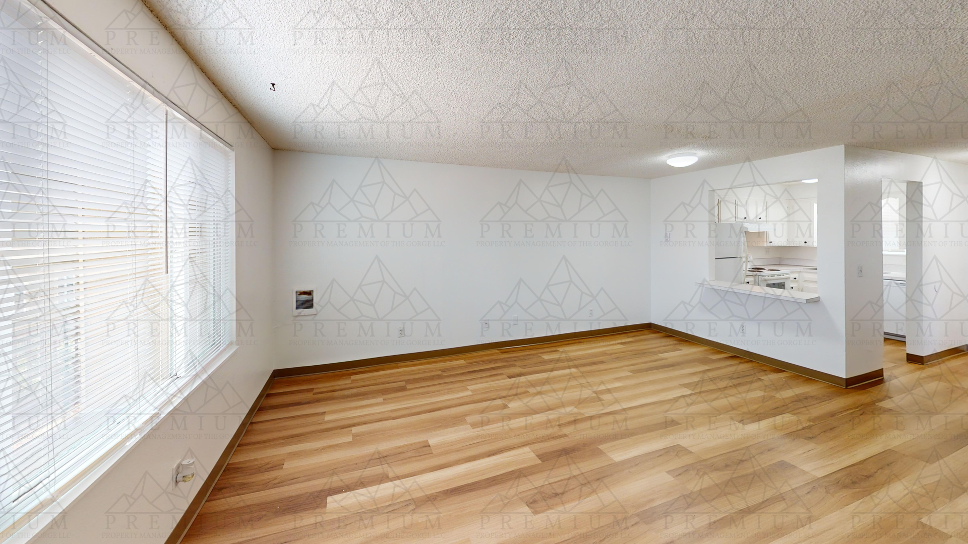 The Dalles Apartment: 2402 - 2416 West 10th St.