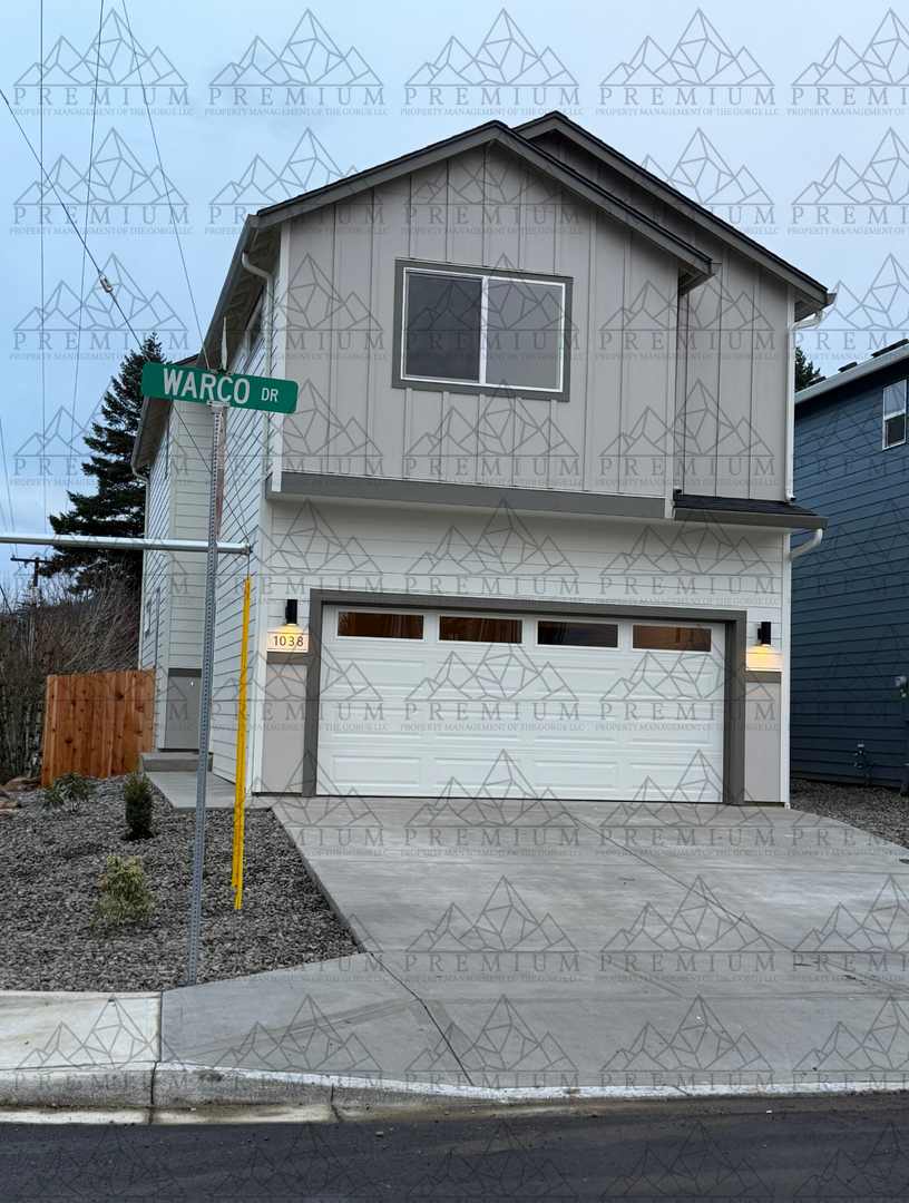 Cascade Locks House: 1038 SE Warco Dr.