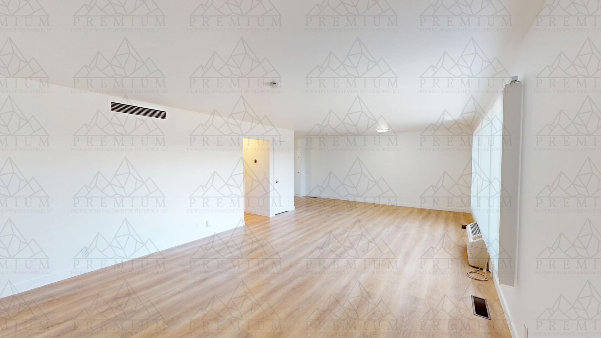 The Dalles Apartment: 911 Federal Street