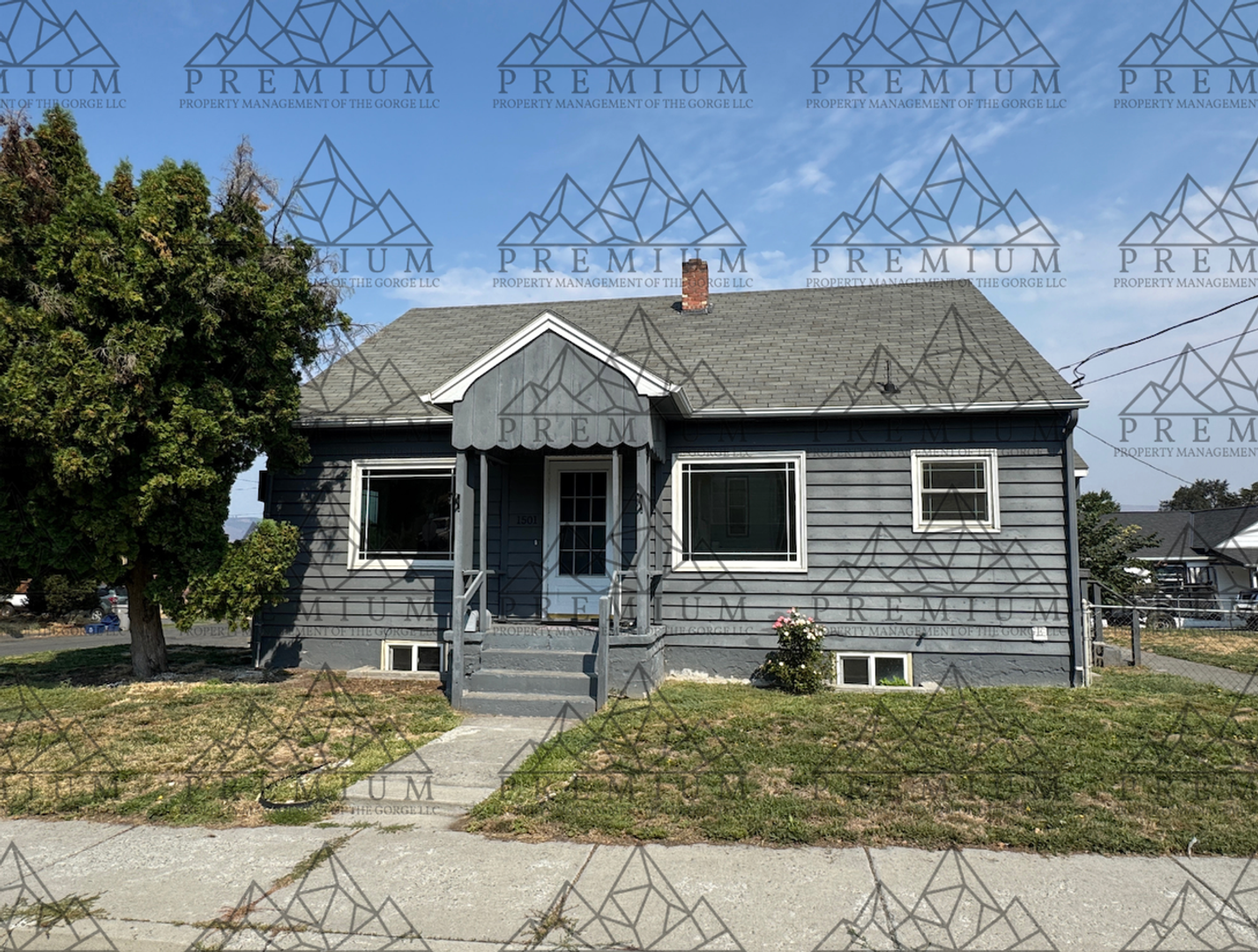 Large 4 Bedroom 2 Bath