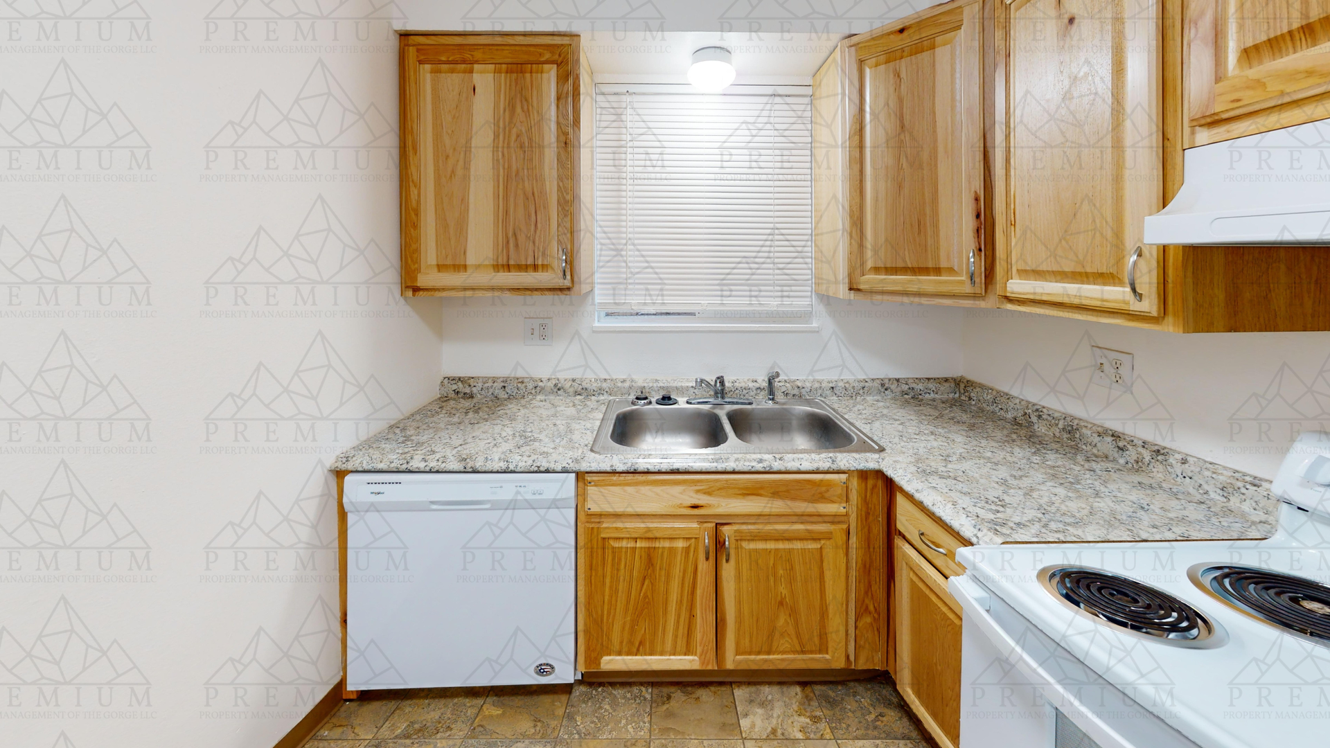 The Dalles Apartment: 2402 - 2416 West 10th St.